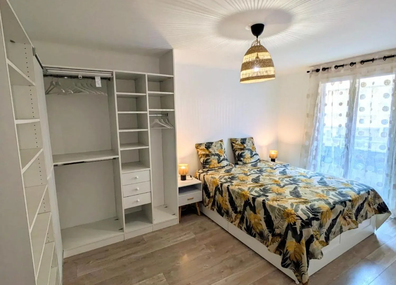 Antibes Centre, Joli 3 Pieces Apartment